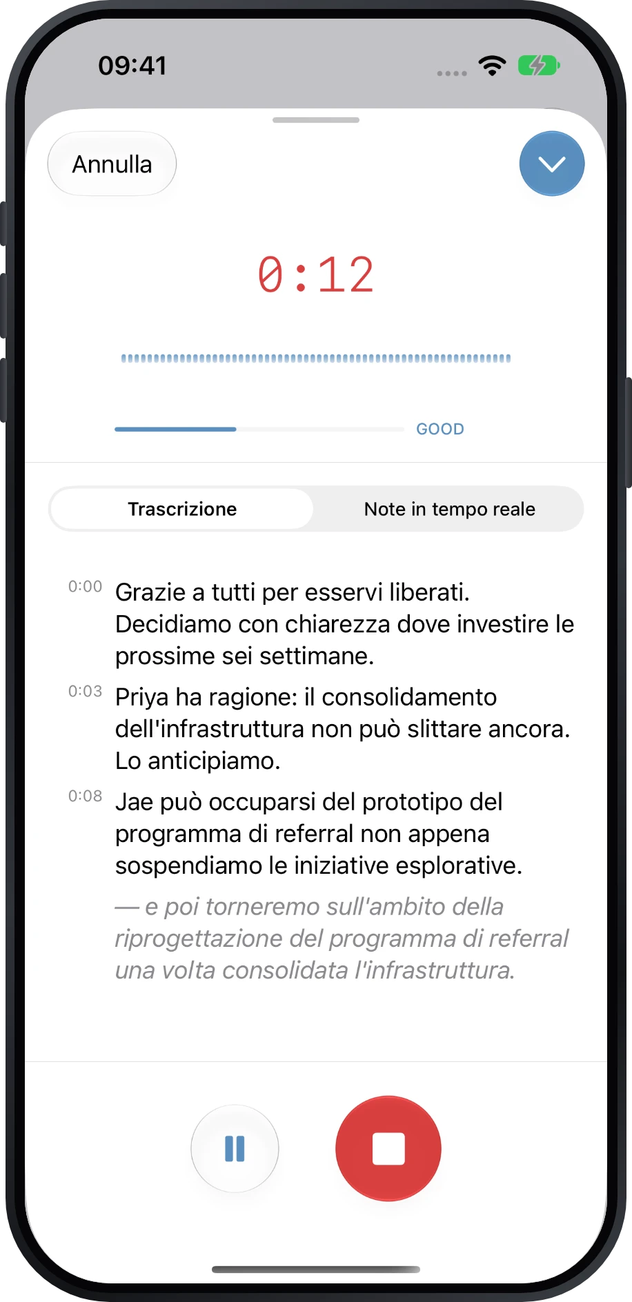 Schermata di registrazione di Précis con trascrizione in tempo reale